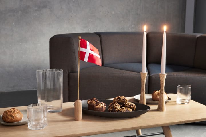 Celebrating Denmark σημαιάκι τραπεζιού 40 εκ - Oak-brass - Andersen Furniture