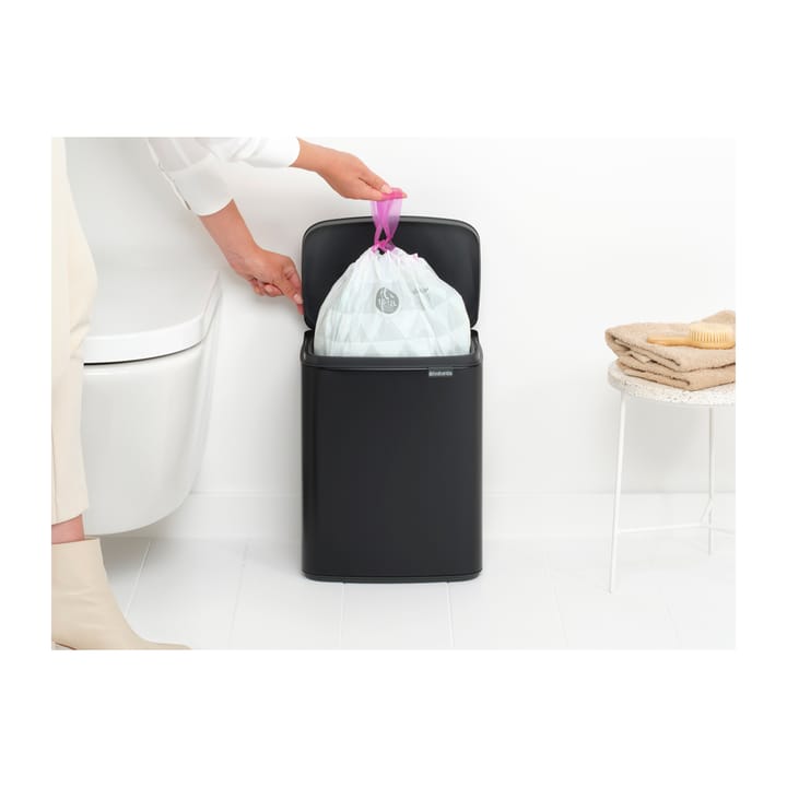 Κάδος απορριμμάτων Bo 12 L, Matte black Brabantia