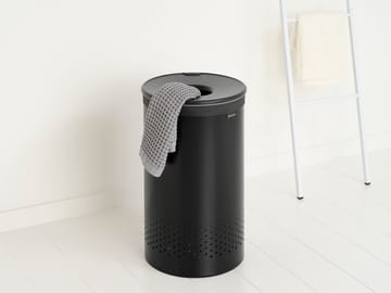 Brabantia καλάθι ρούχων με πλαστικό καπάκι 60 L - Ματ μαύρο - Brabantia