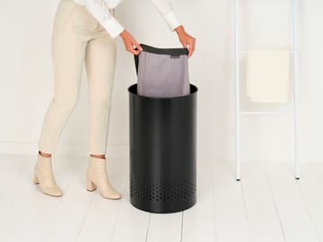 Brabantia καλάθι ρούχων με πλαστικό καπάκι 60 L - Ματ μαύρο - Brabantia