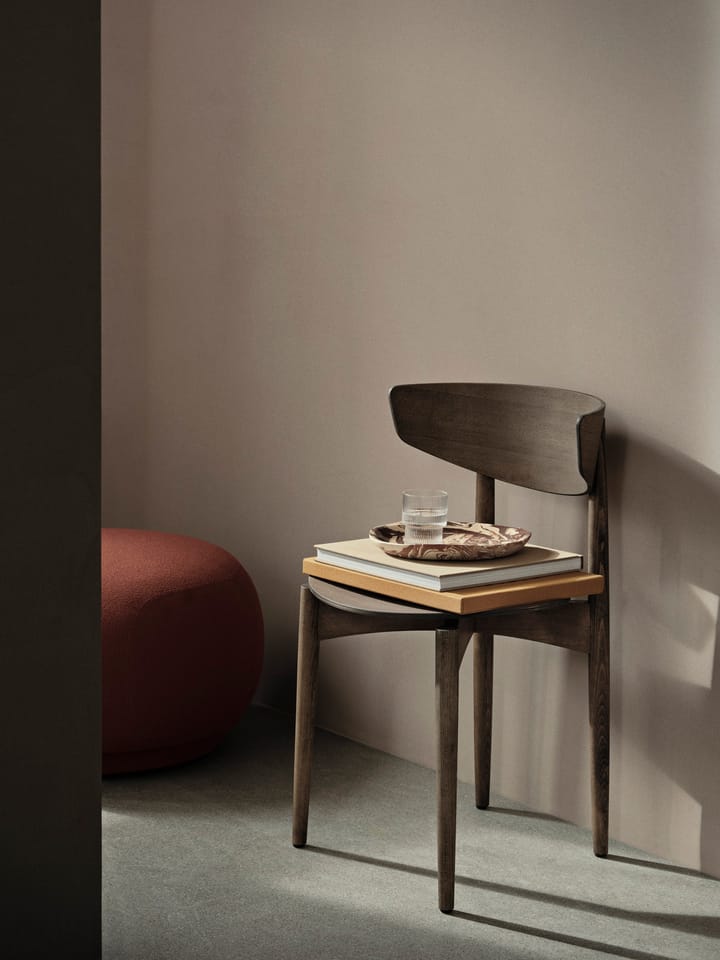 Herman καρέκλα - Dark Stained Beech - ferm LIVING