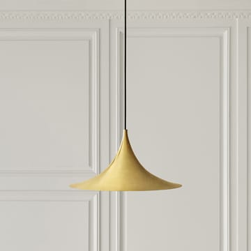 Semi φωτιστικό Ø 30 cm - Polished brass - GUBI