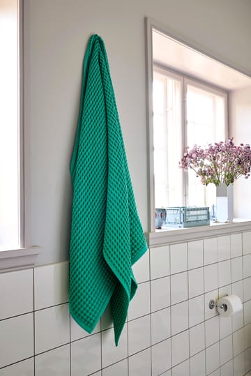 Πετσέτα μπάνιου Waffle 70x140 εκ - Emerald green - HAY