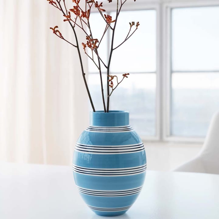 Omaggio Nuovo Vase, Medium blue, h30 εκ Kähler