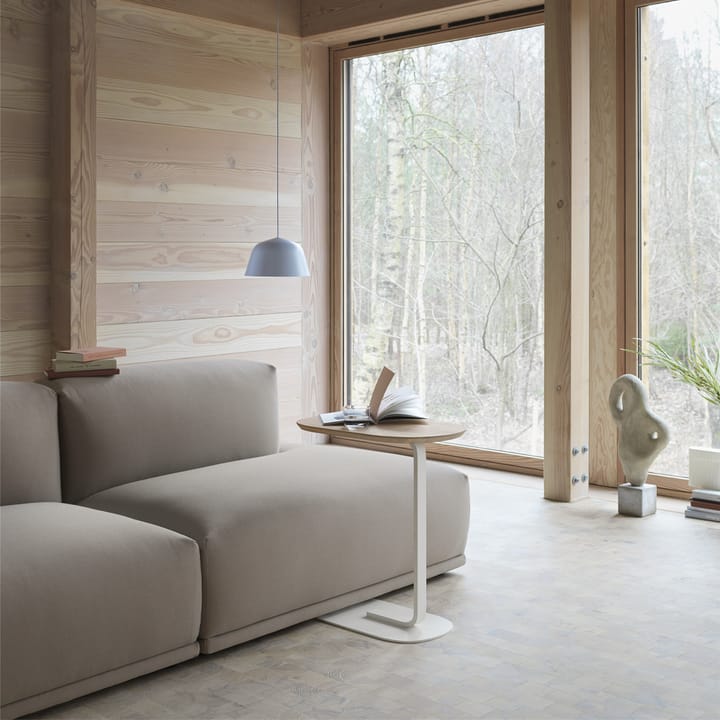 Relate Πλαϊνό Τραπέζι Υ: 73,5 εκ, Oak veneer-off white Muuto