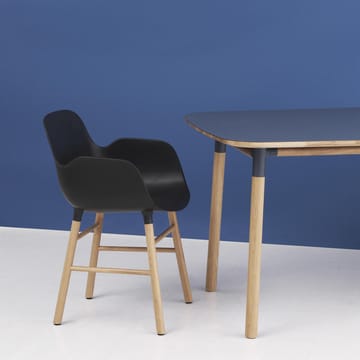 Τραπέζι Form 120x120 cm - μπλε - Normann Copenhagen