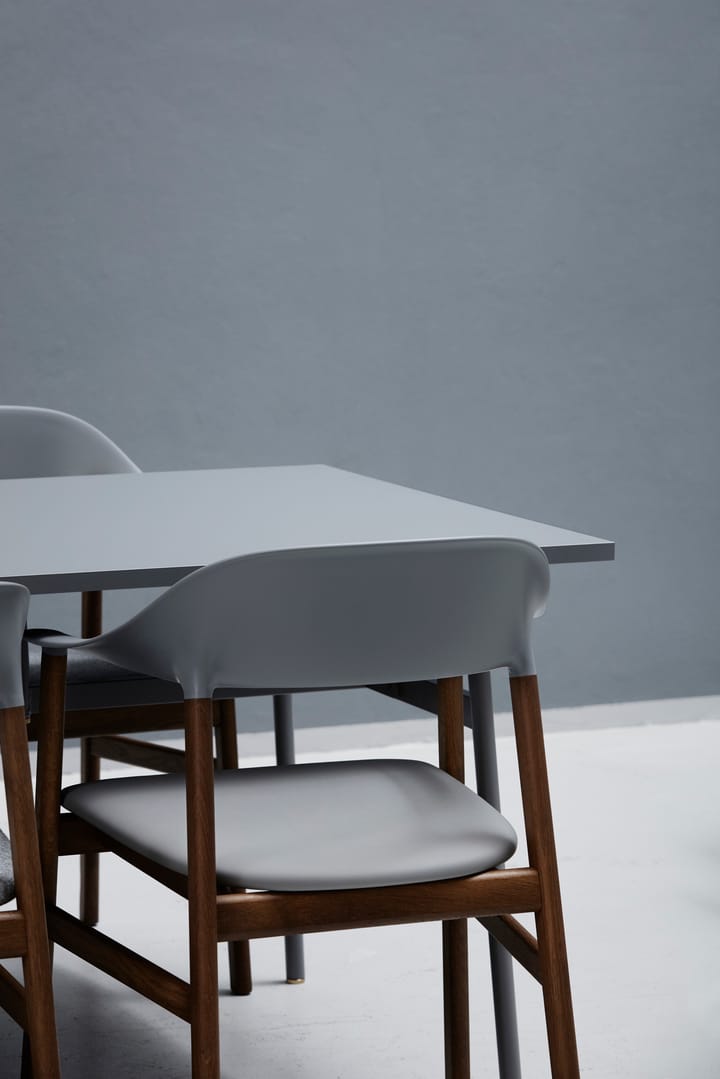 Herit πολυθρόνα καπνιστή βελανιδιά - Grey - Normann Copenhagen