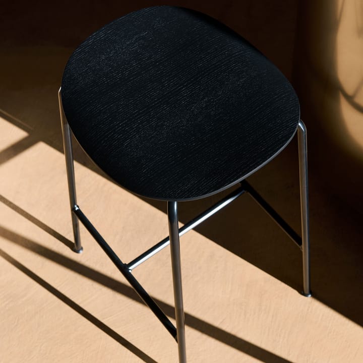 Pavilion AV37 σκαμπό μπαρ 68 cm, Black-black lacquered oak &Tradition